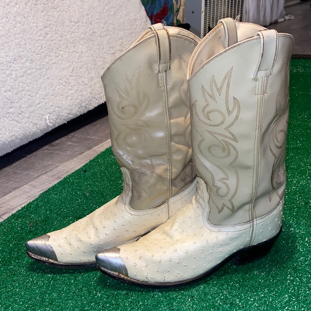 Old western boot